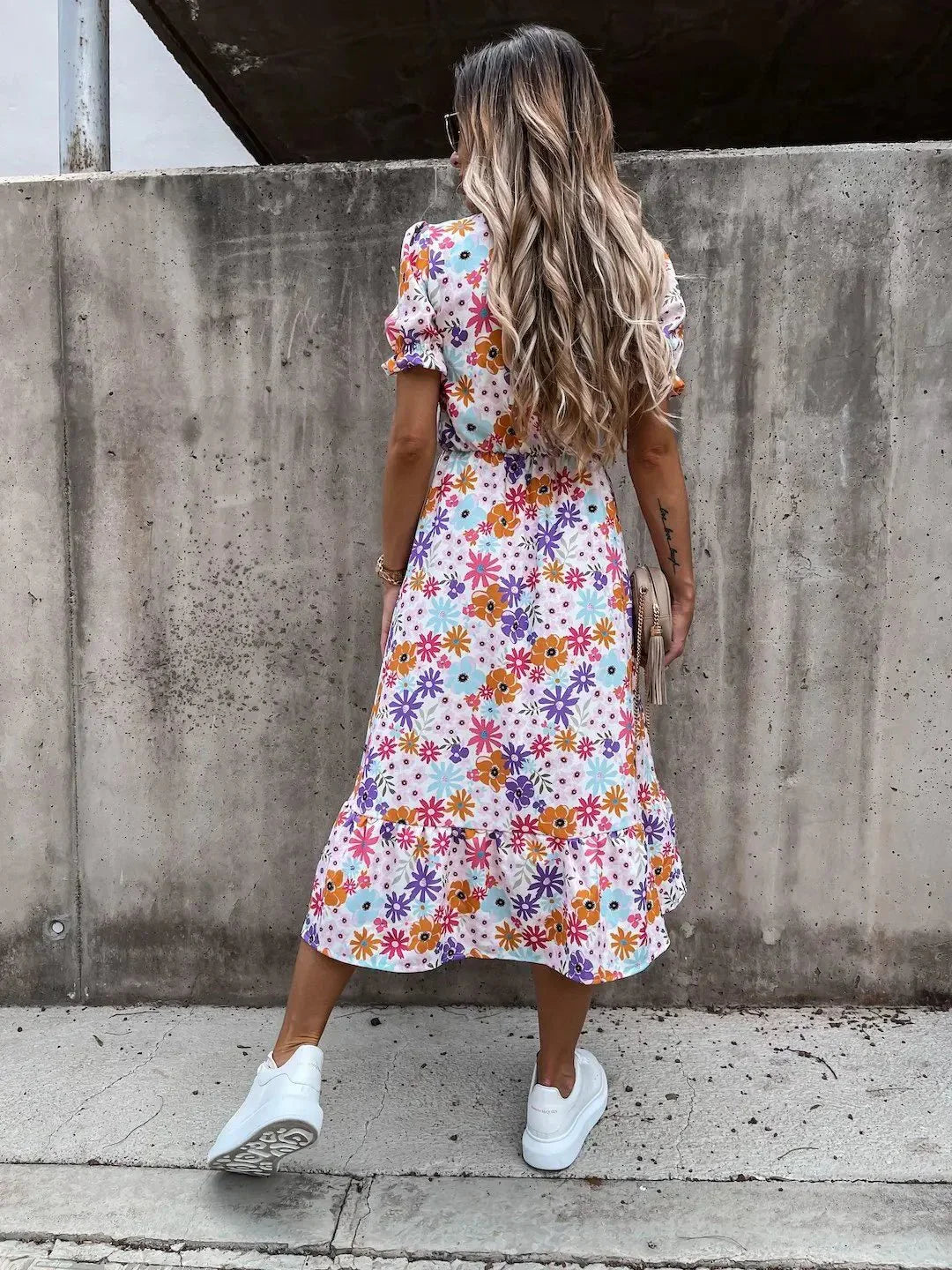 Naila | Elegant Blommig Klänning